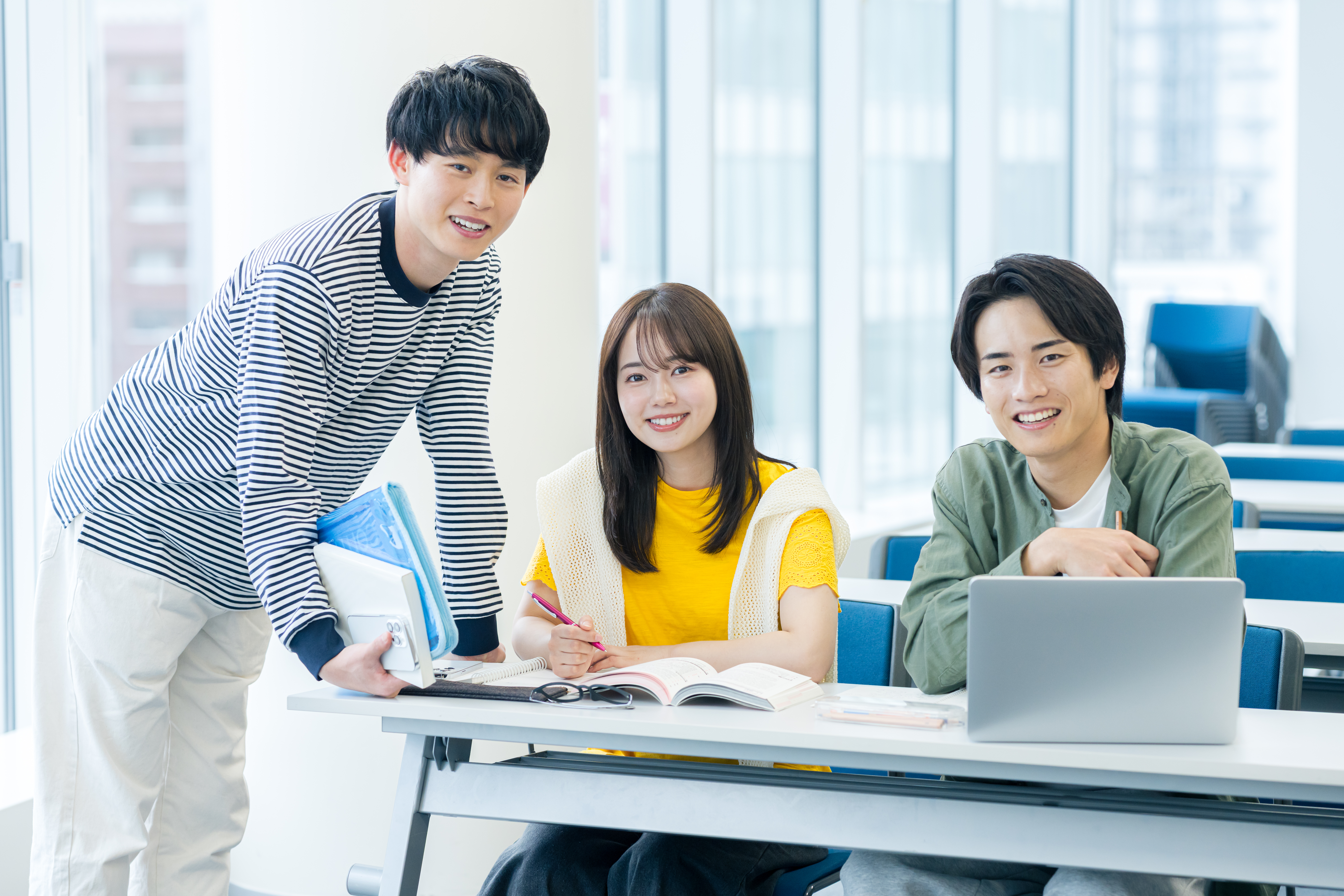 大学生のうちに運転免許を取りませんか？